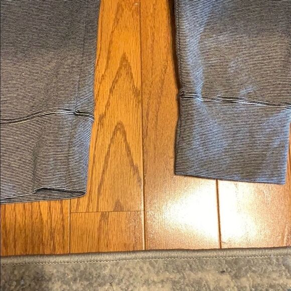 Calvin Klein medium athletic pants - Picture 2 of 5